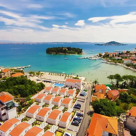 Apartments Dalmatia In Preko With Pool