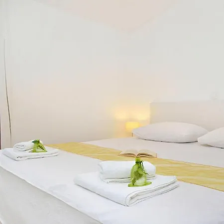 Apartments Dalmatia In Preko With Pool Apartment