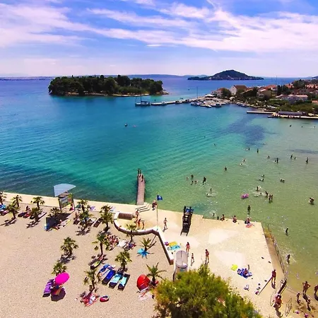 Apartman Dalmatia In Preko, Island Ugljan, With Swimmingpool Preko