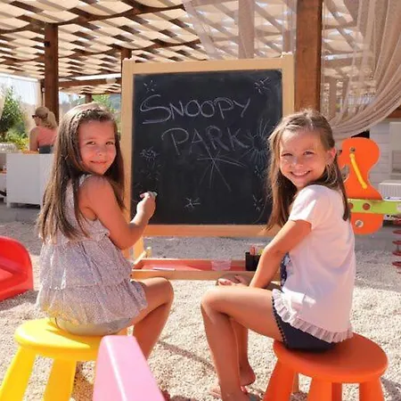 Apartments Dalmatia In Preko With Pool *