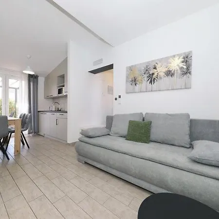 Apartments Dalmatia In Preko With Pool