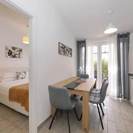 Apartments Dalmatia In Preko With Pool Appartement Preko
