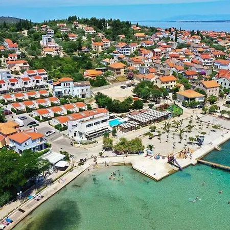 Apartments Dalmatia In Preko With Pool *