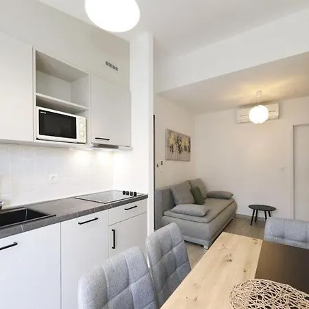 Apartments Dalmatia In Preko With Pool Apartment Preko